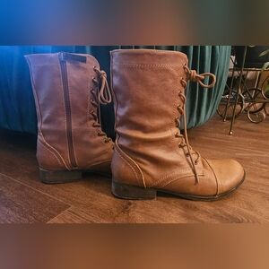Brown Lace-Up Boots